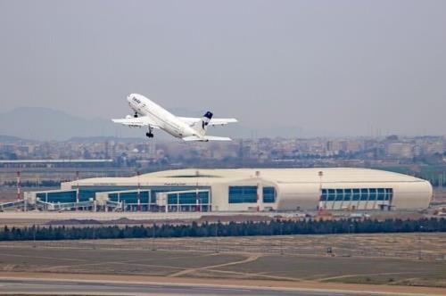 حادثه در لاستیک هواپیمای مشهد به یزد