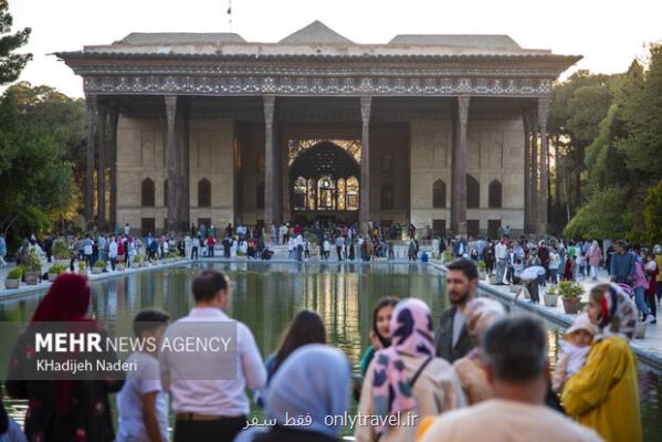 نوروز سال جاری ظرفیت اقامت گردشگران در اصفهان به ۲۲۰ هزار نفر افزایش پیدا کرد