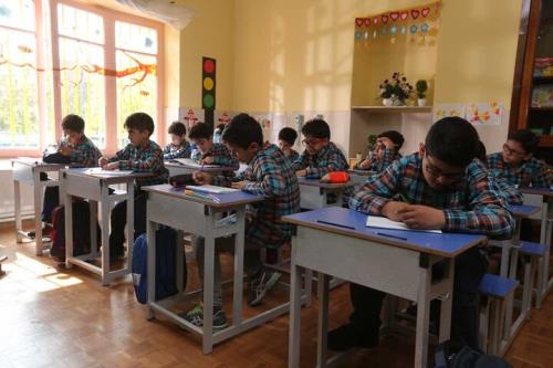 ۷۰ درصد دانش آموزان مدارس غیردولتی، فرزندان کارمندان هستند