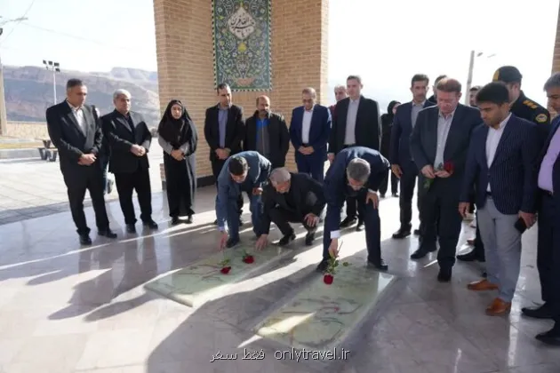 ادای احترام وزیر میراث فرهنگی به مقام شامخ شهدای گمنام پلدختر