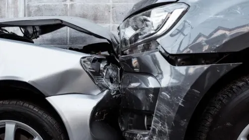 283 فوتی و 7500 مجروح در تصادفات تهران به سبب بی توجهی به فاصله طولی