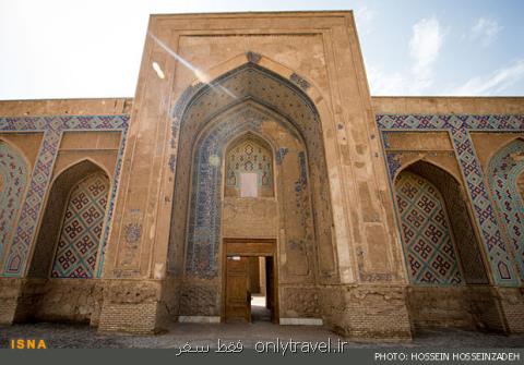 مدرسه غیاثیه خرگرد خواف از تنوع عناصر معماری برخوردار می باشد مدرسه غیاثیه خرگرد خواف از تنوع عناصر معماری برخوردار می باشد